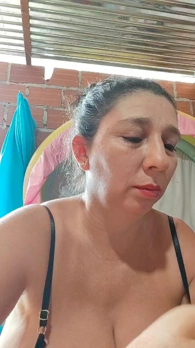 Maturealexa live cam on Cam4