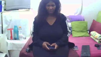 Maturegodess live cam on Cam4