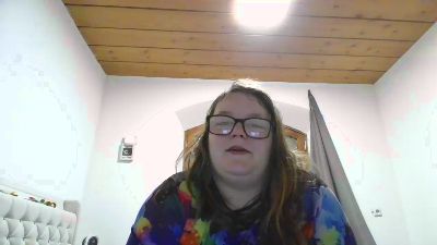 Mauaigirl live cam on Cam4