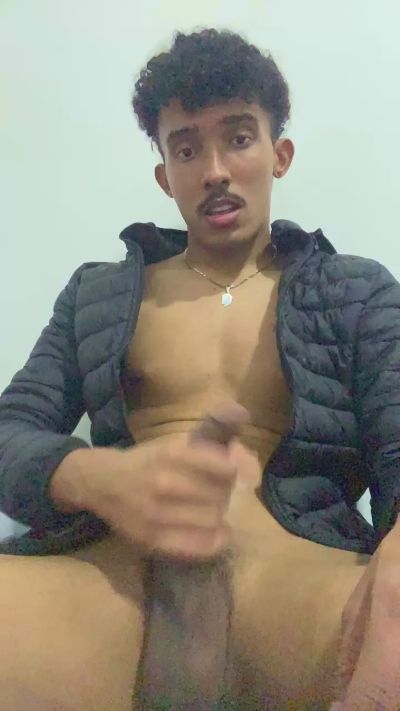MavyFelipe live cam on Cam4