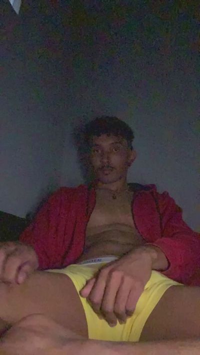 MavyFelipe live cam on Cam4