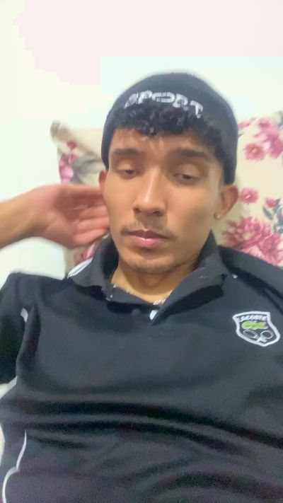 MavyFelipe live cam on Cam4