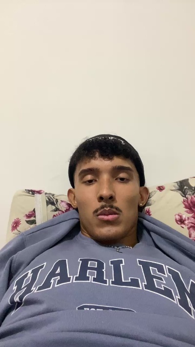 MavyFelipe live cam on Cam4