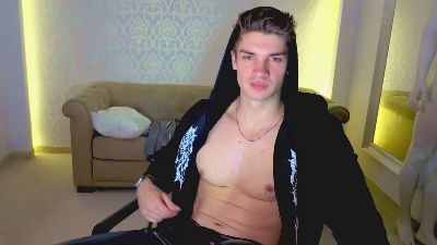 MaxKaidenn live cam on Cam4