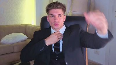 MaxKaidenn live cam on Cam4