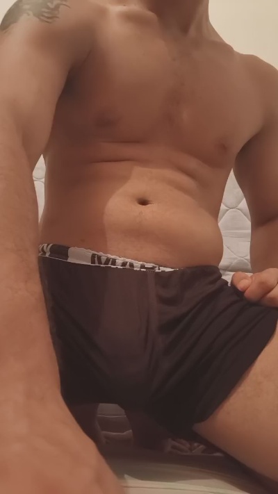 MaxOFiMoon live cam on Cam4