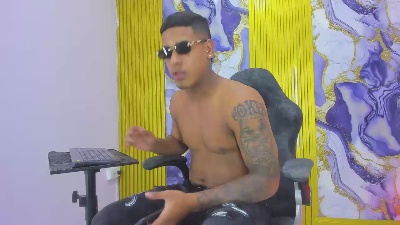 MaxWellMacX live cam on Cam4