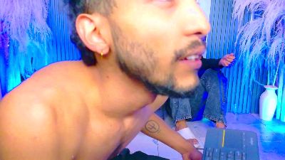 MaxWellMacX live cam on Cam4
