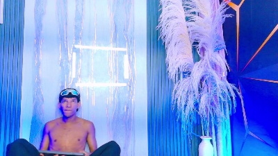 MaxWellMacX live cam on Cam4