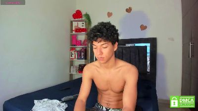 Max_Khalil live cam on Cam4