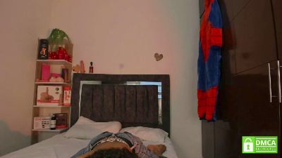 Max_Khalil live cam on Cam4