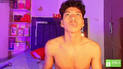 Max_Khalil live cam on Cam4