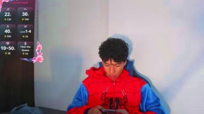 Max_Khalil live cam on Cam4