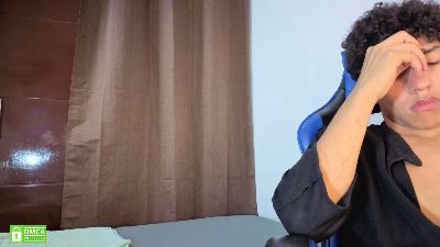 Max_Khalil live cam on Cam4