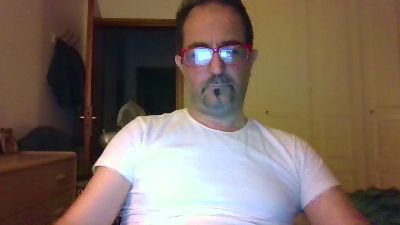 Max_imm69 live cam on Cam4