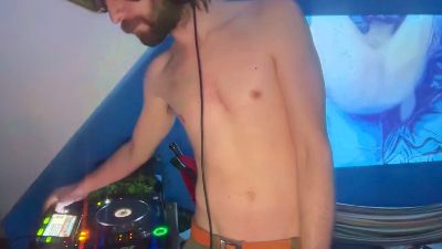 Max_nutt live cam on Cam4
