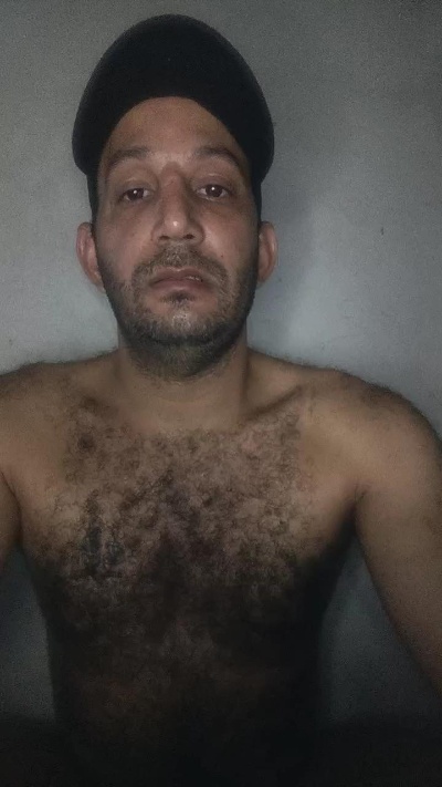 Maxi00908 live cam on Cam4