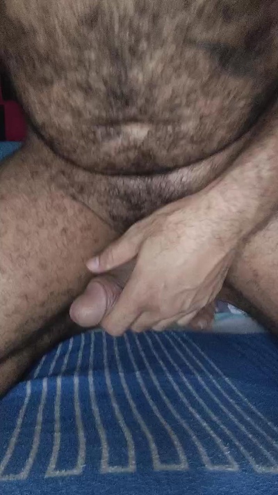 Maxi00908 live cam on Cam4