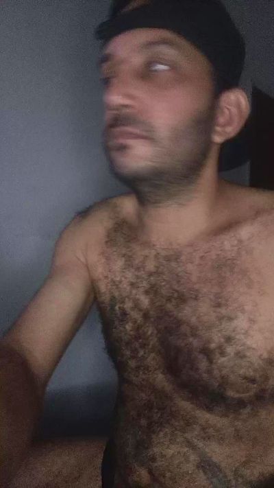 Maxi00908 live cam on Cam4