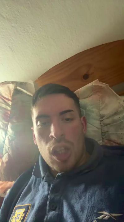 MaxiD7 live cam on Cam4