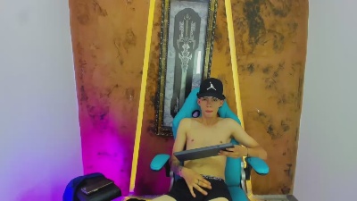 Maxi_Castro live cam on Cam4