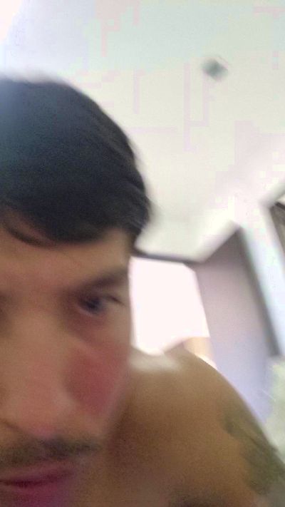 Maximiliano99 live cam on Cam4