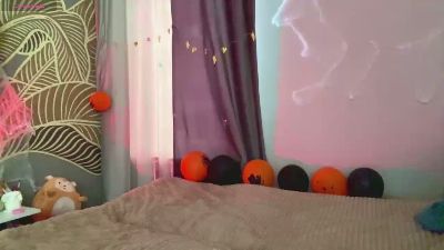 MaximinaBrentz live cam on Cam4