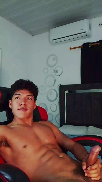 Maximo_Khalil Live Cam on Cam4