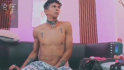 Maximoking26 live cam on Cam4