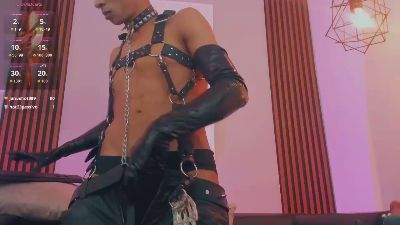 Maximoking26 live cam on Cam4