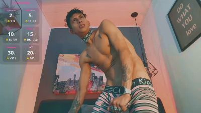 Maximoking26 live cam on Cam4