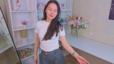 MaxineKrochmal cámara web mujer en vivo desde Francia