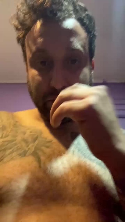 Maxitoo live cam on Cam4