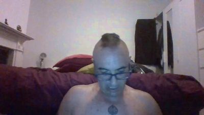 MaxwellHammer live cam on Cam4