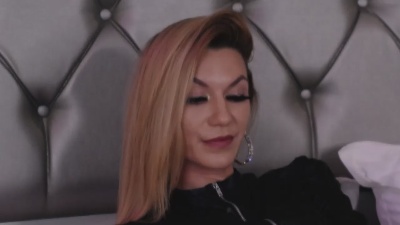 MayaHales live cam on Cam4