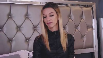 MayaHales live cam on Cam4