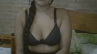 MayaSaluk live cam on Cam4