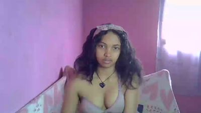 Mayah01 live cam on Cam4