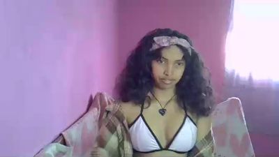 Mayah01 live cam on Cam4