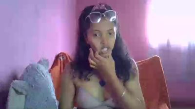 Mayah01 live cam on Cam4