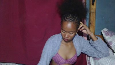 Mayahsexy1 live cam on Cam4