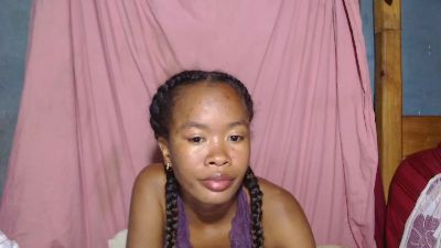 Mayahsexy1 live cam on Cam4