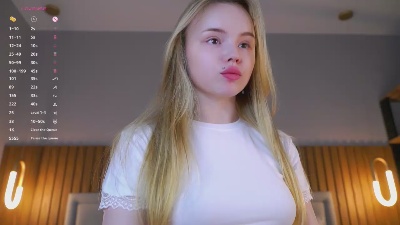MaydaElswick live cam on Cam4