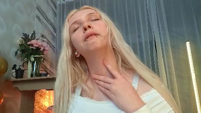 MayolaBruns live cam on Cam4