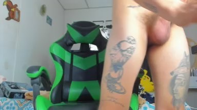 Maysonreign live cam on Cam4