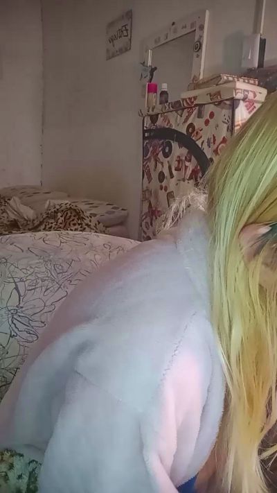 Mazie07 live cam on Cam4