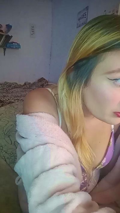 Mazie07 live cam on Cam4