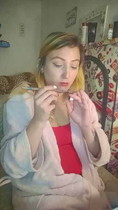 Mazie07 live cam on Cam4