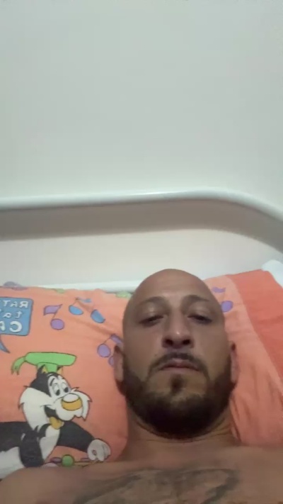 Mazzetta1988 live cam on Cam4