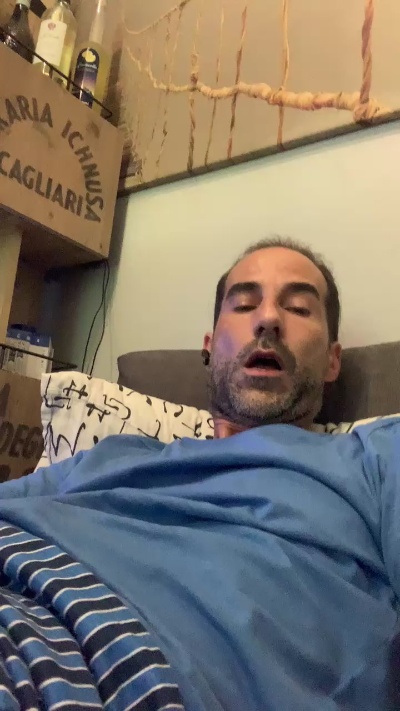 McEnrick1983 live cam on Cam4